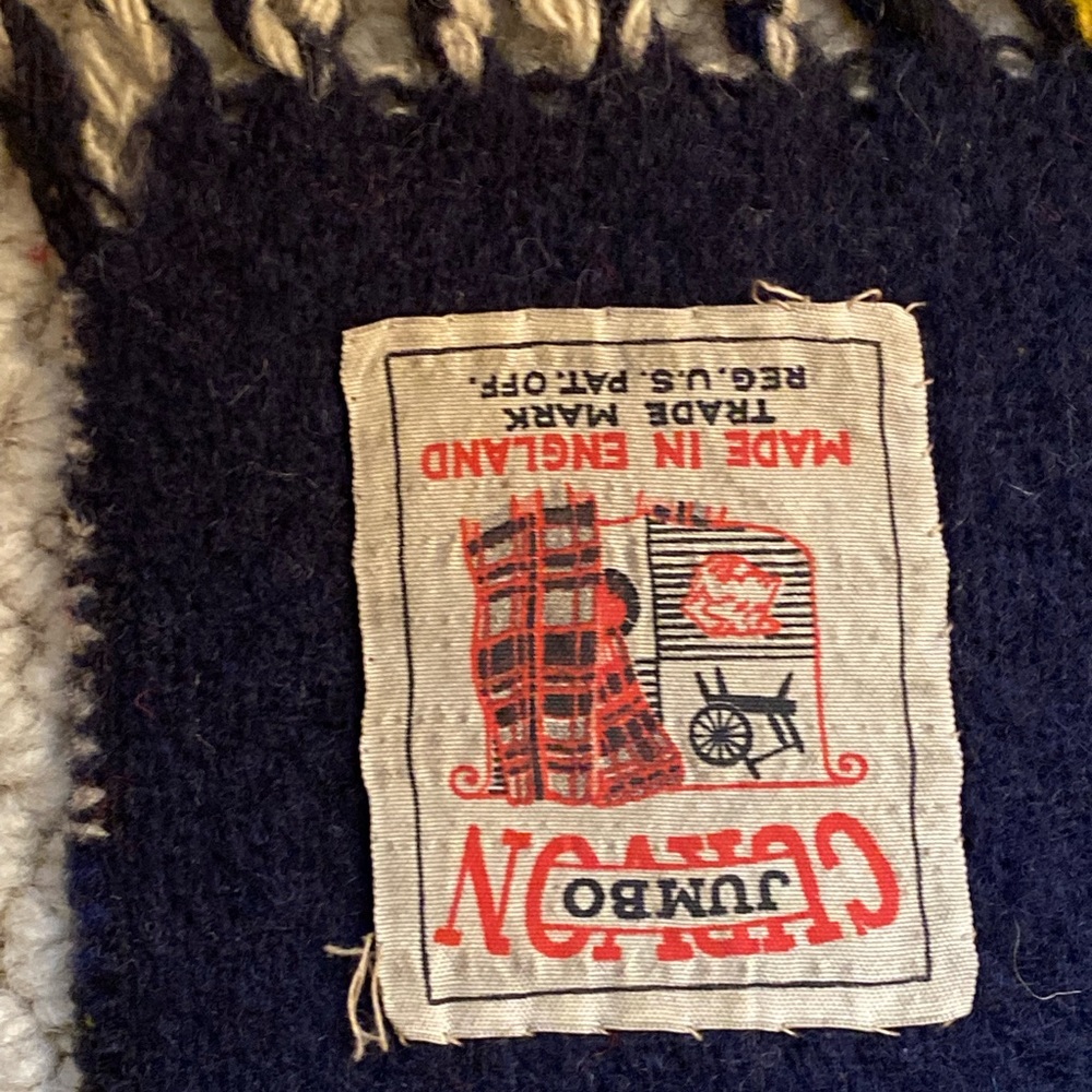 Vintage, Reversible, Baby Stroller/Carriage Blanket
Curvon Jumbo - Picture 3 of 5